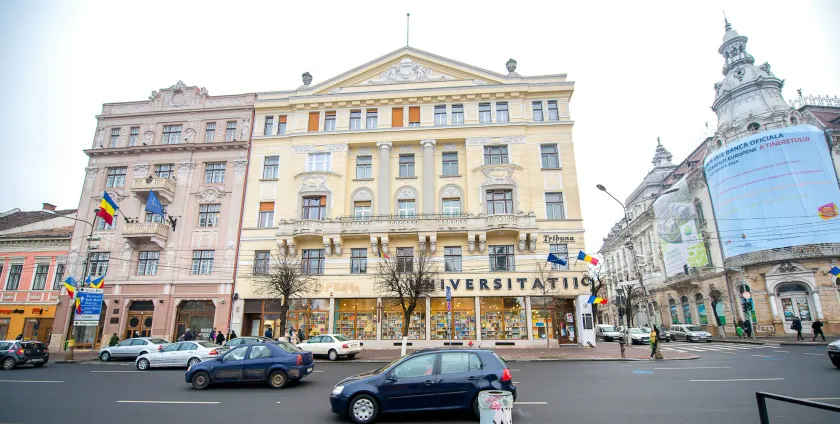 Red Hotel Downtown Unirii - Image 1