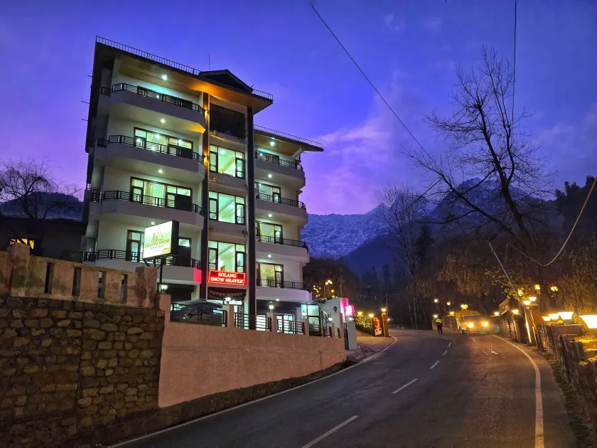 Solang Snow Heaven - Image 1