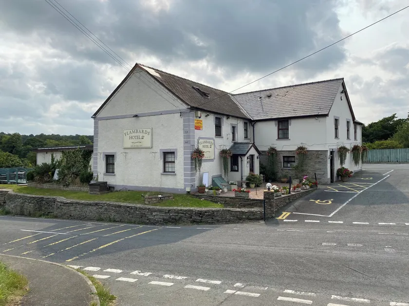 Flambards Hotel - Image 1