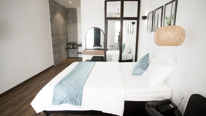 Cuu Kim Son Hotel - Image 1