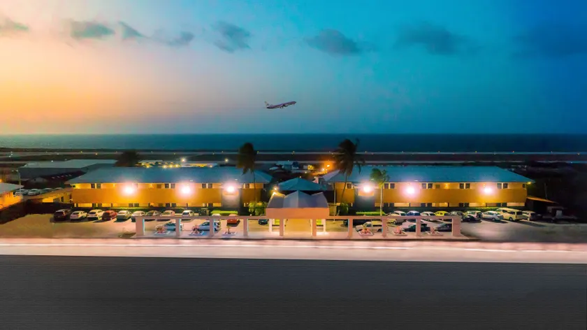 Curacao Airport Hotel - Image 1