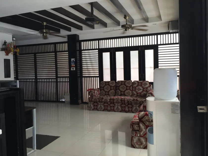 The Bird Cage Patong Guesthouse - Image 1