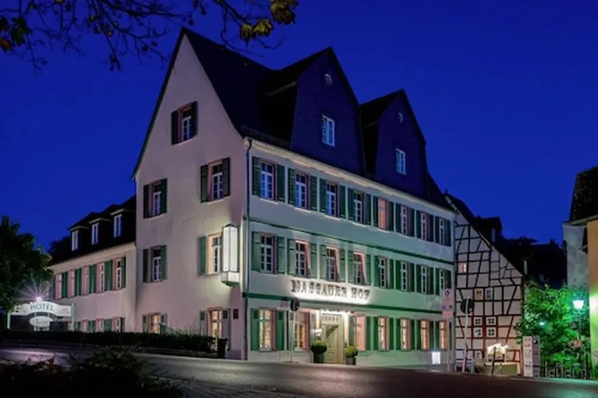 Hotel Nassauer Hof - Image 1