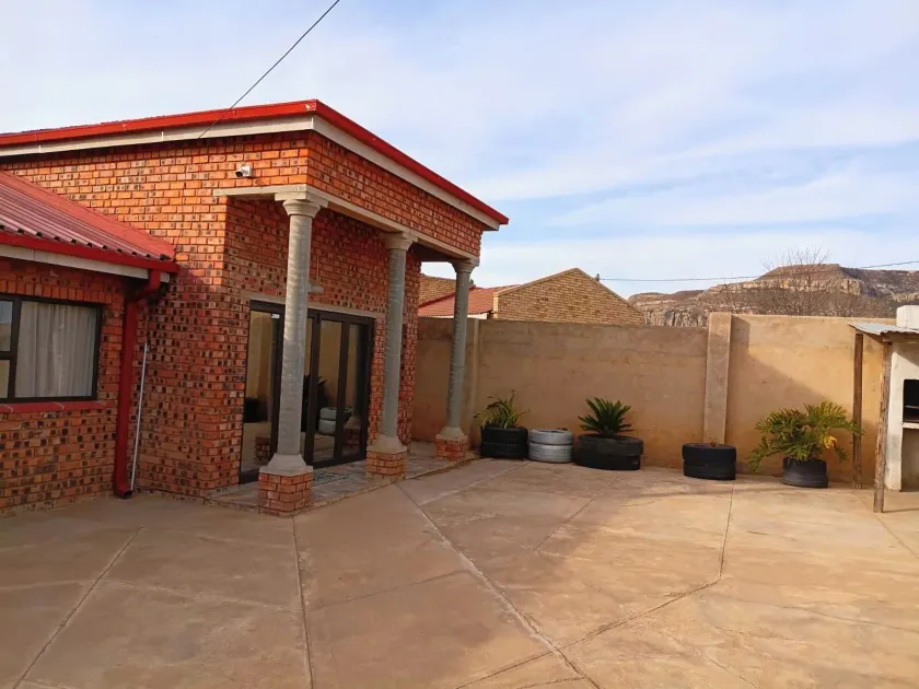 Lethabo Mountain View Guest House Cheap  - Image 1
