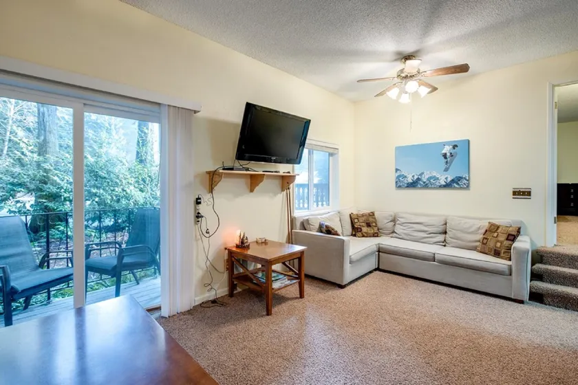 09SLL - Convenient - Inexpensive -  Sleeps 2 - Image 1