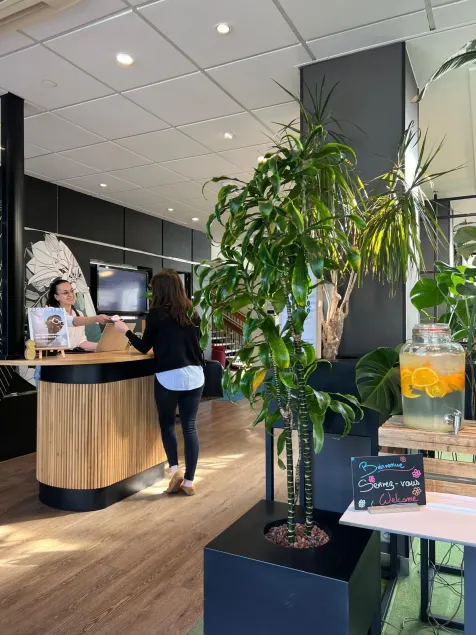 Hotel Novotel Evry Courcouronnes - Rezeption
