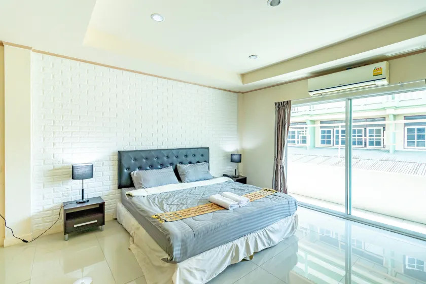 Ice Residence Suvarnabhumi Airport Hotel - Image 1