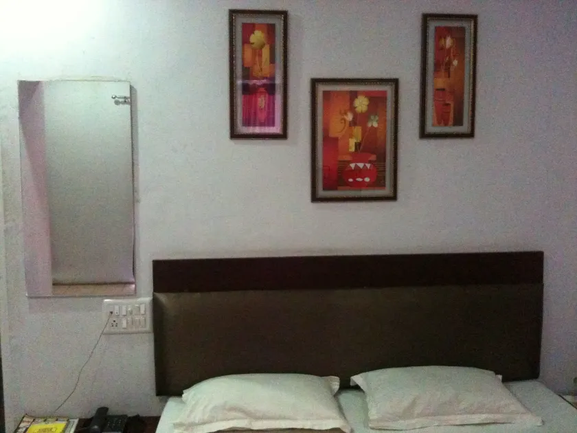 hotel rajtilak - Camera