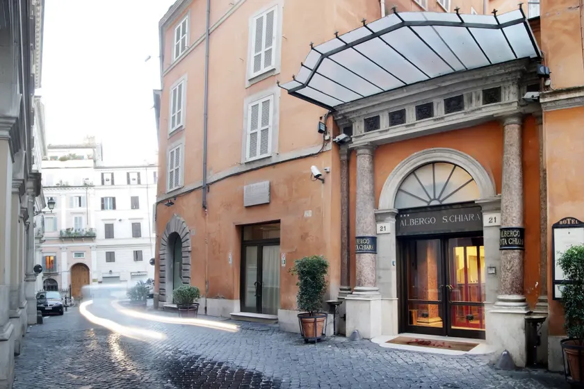 Hotel Albergo Santa Chiara - Image 1