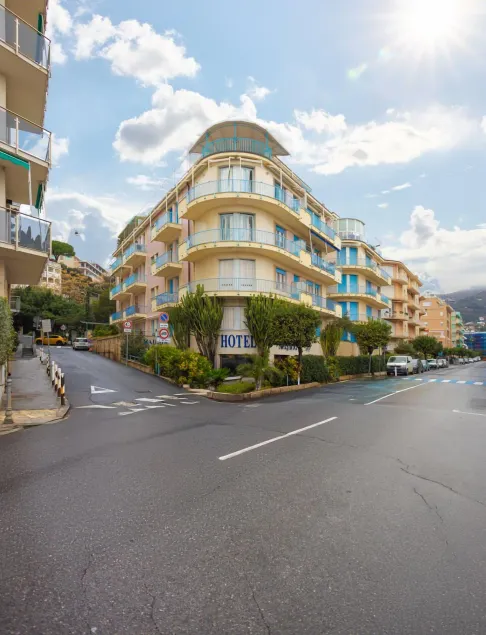 LVG Hotel Collection - Majestic - Image 1