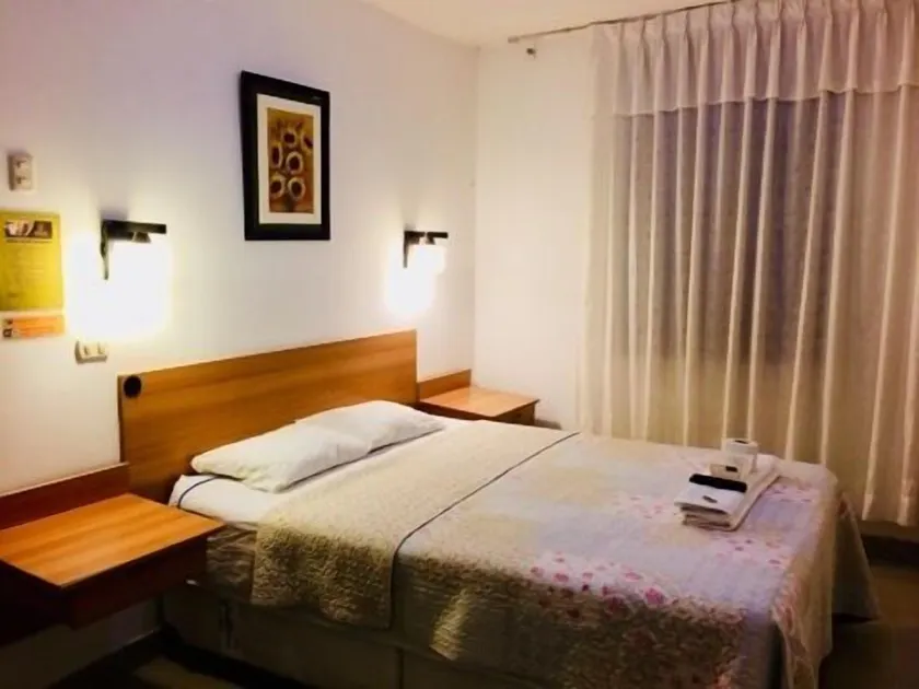 Hotel Apart Hacienda   - Image 1