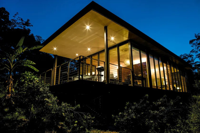 Glass On Glasshouse - Image 1