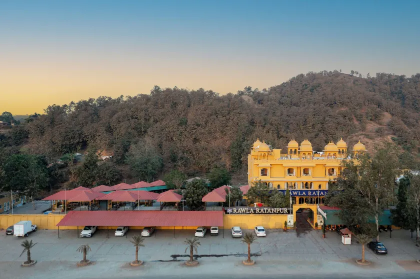 Rawla Ratanpur (Hotel Ranisa) - Image 1