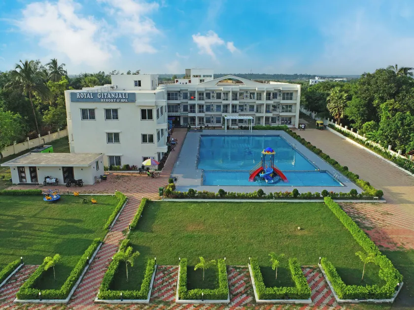 Royal Gitanjali Resort &Spa - Image 1