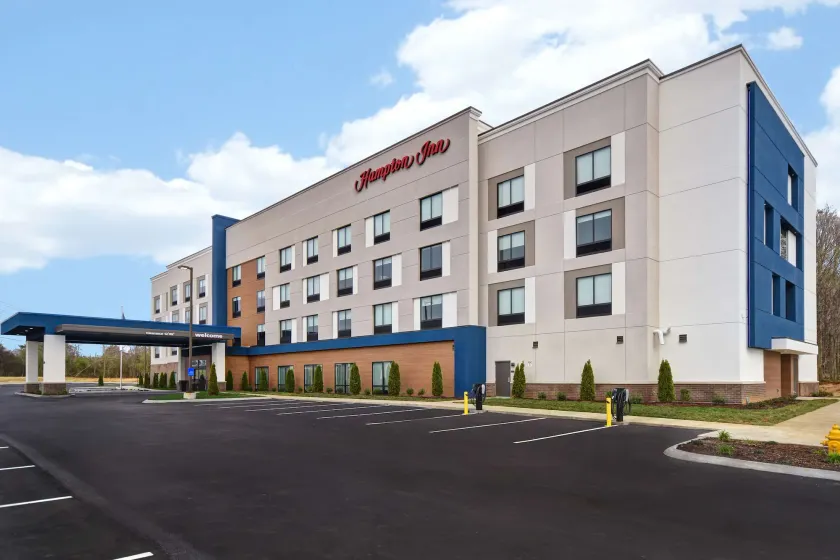 Hampton Inn Pleasant View, TN - Image 1