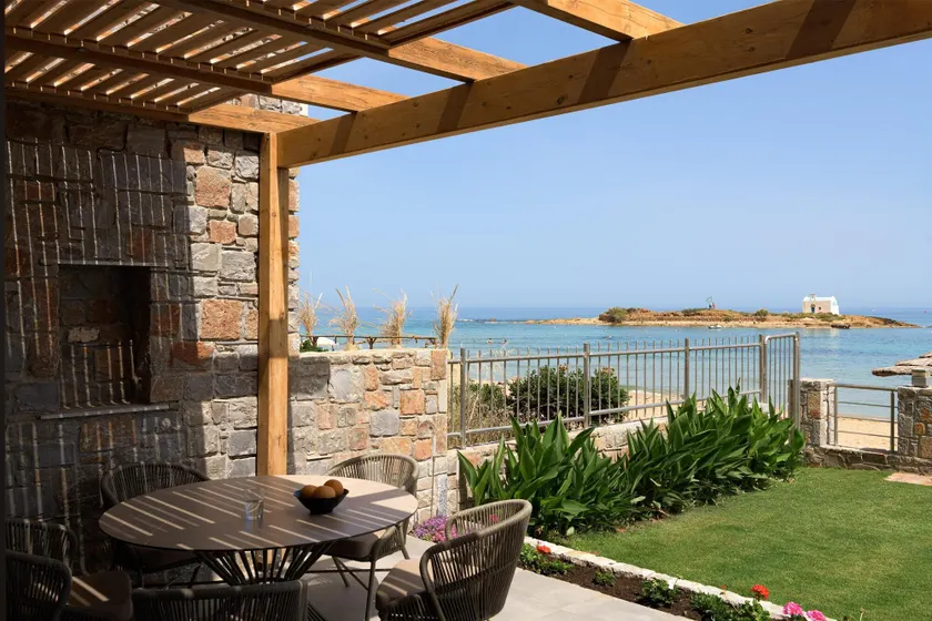 High Beach Resort - Image 1