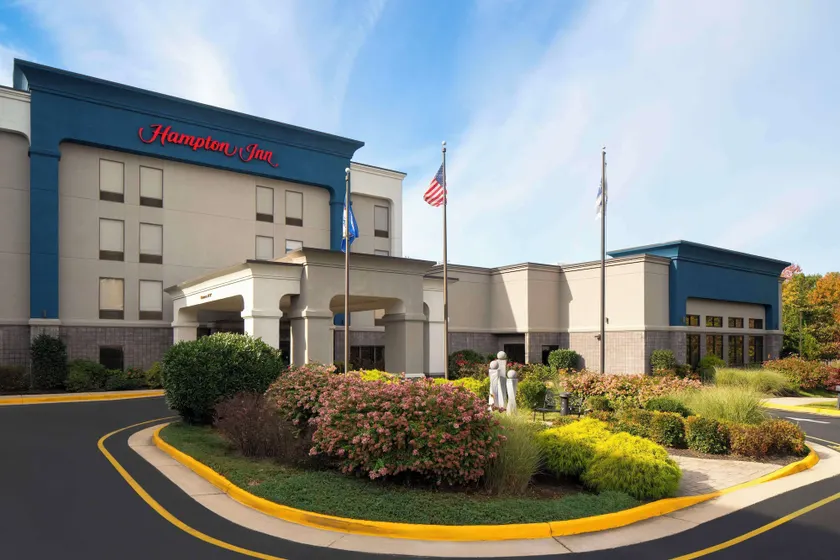 Hampton Inn Stafford/Quantico & Conference Center - Image 1