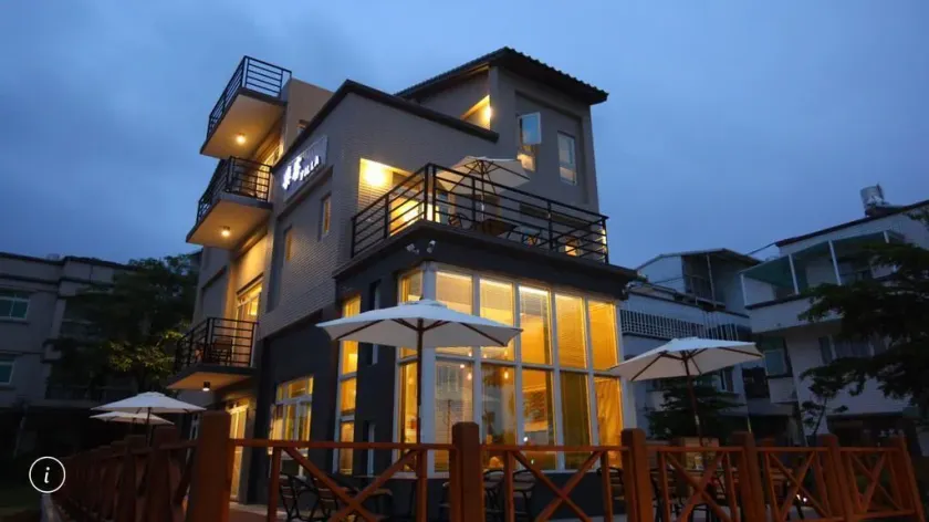 Look Villa - Image 1