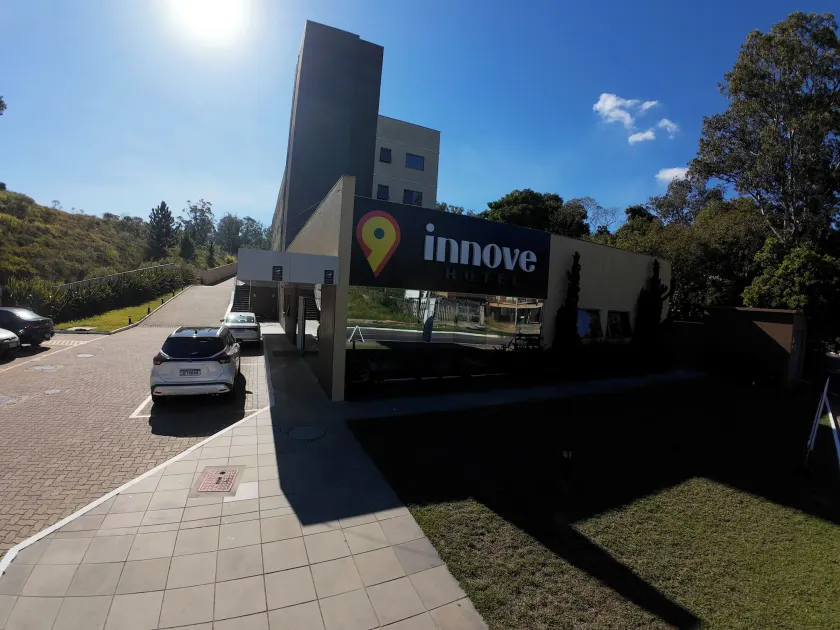 Hotel Innove Guaíba - Image 1