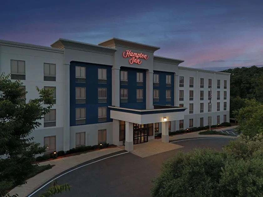 Hampton Inn Haverhill - Image 1