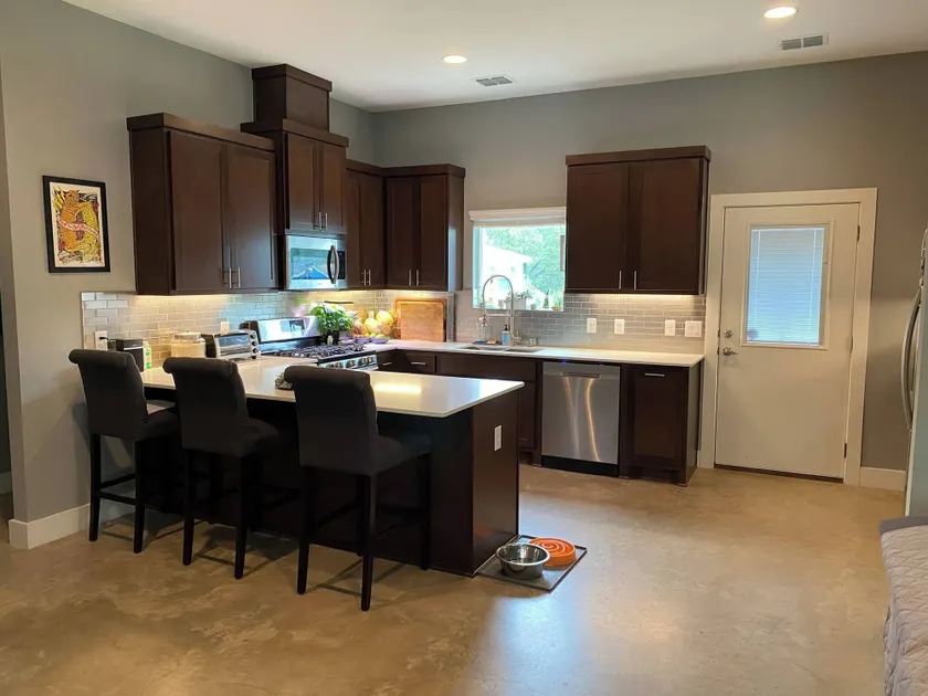 Modern Home In North-central Austin - Image 1