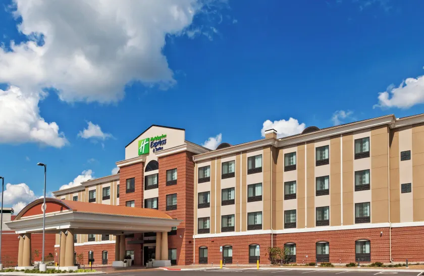 Holiday Inn Express & Suites Glenpool by IHG - Image 1