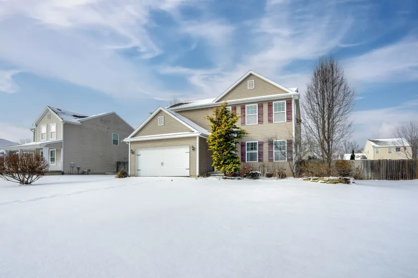 Spacious Family Getaway w/ Yard in Kalamazoo! - Image 1