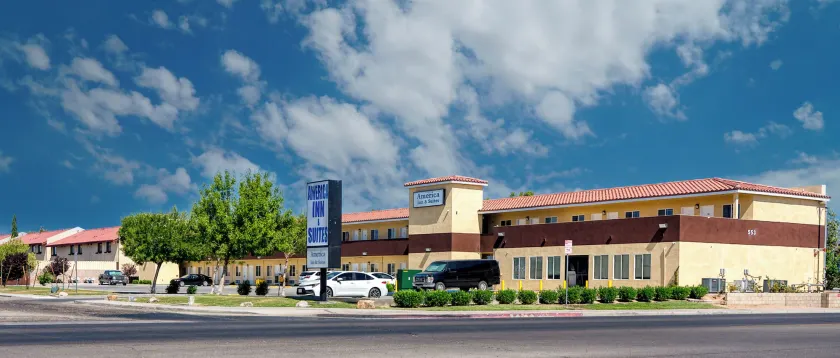 America Inn & Suites - Image 1