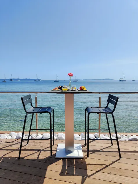 Bor Hôtel & Restaurant - Plage privée  - Image 1
