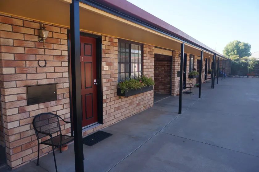 Miles Outback Motel - Image 1