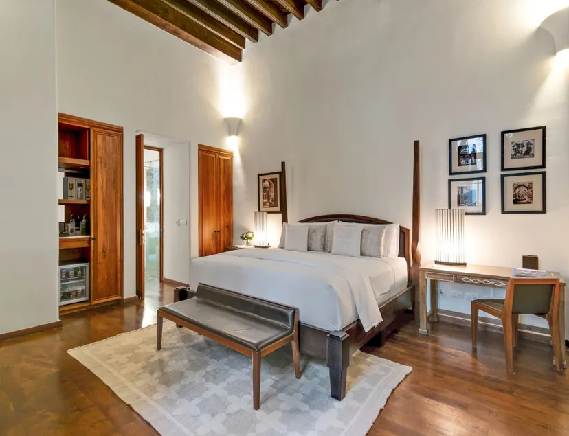 Hotel Casa Blanca 7 - Image 1