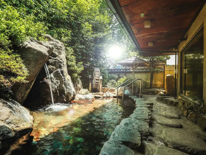 Nara Park Hotel - Image 1