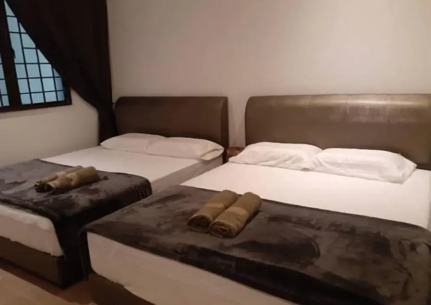COMFORTABLE STAY - Image 1