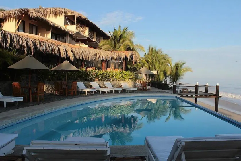 Hotel GrandMare & Bungalows - Image 1