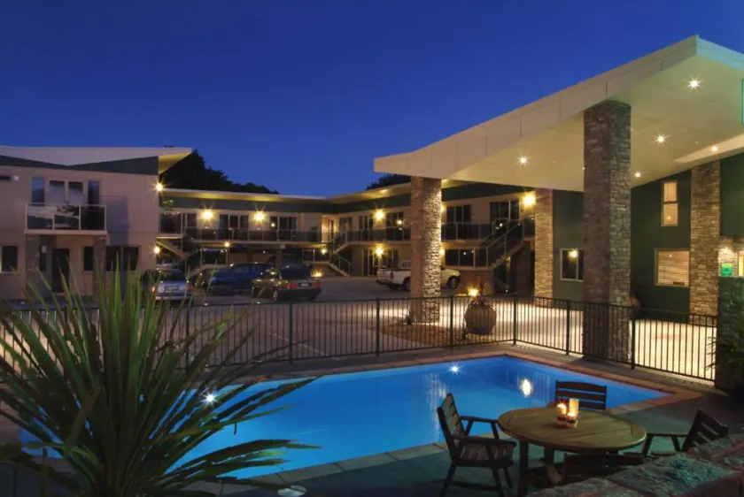 Stay 280 & Stay 284 Rotorua - Refurbished Modern Accommodation - Image 1