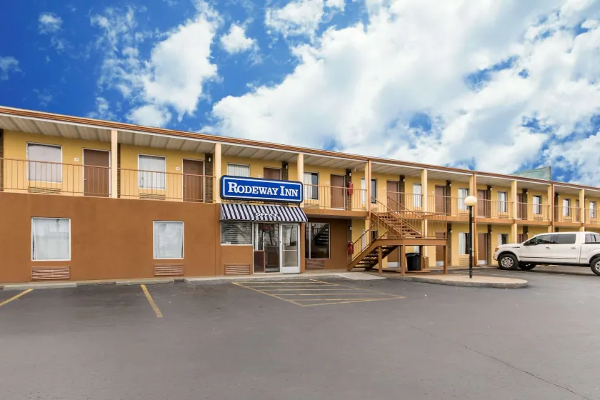 Rodeway Inn Hopkinsville - Image 1