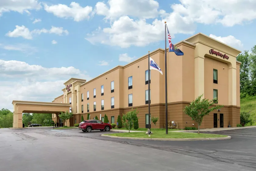 Hampton Inn Meadville - Image 1