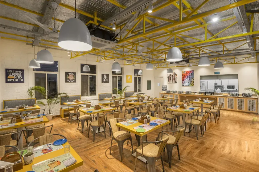 Bedzzz Varanasi by Leisure Hotels, 1 Km from Dashwasamedh Ghat - Image 1