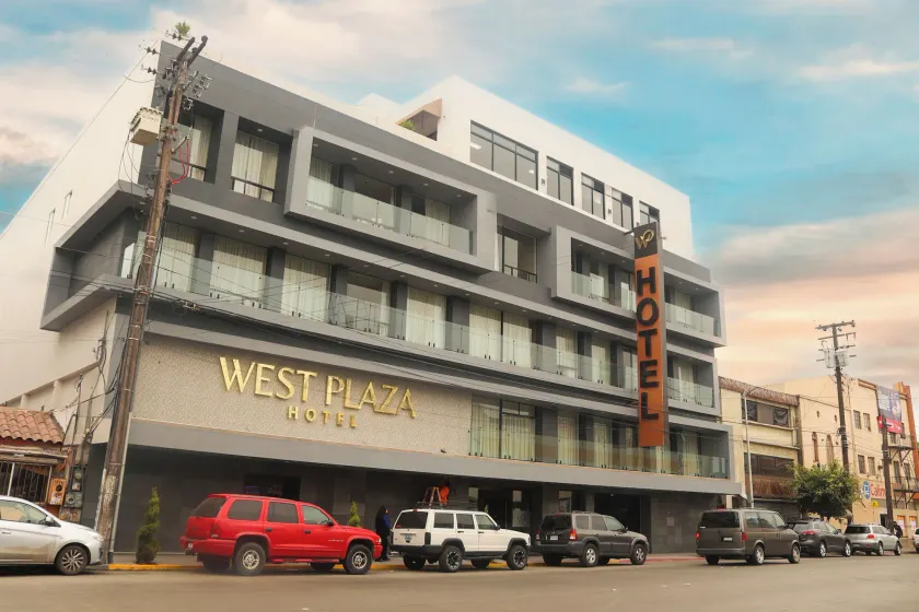 Hotel West Plaza  - Image 1