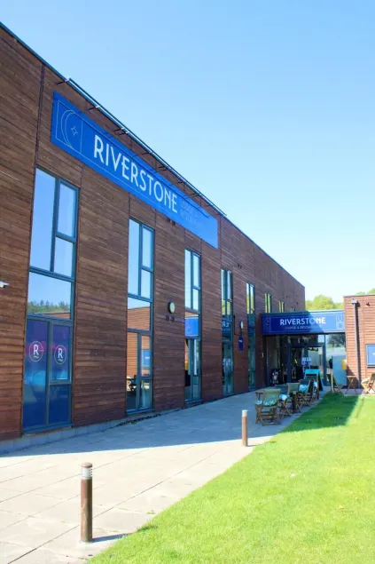 Riverstone Lodge Hotel - Image 1