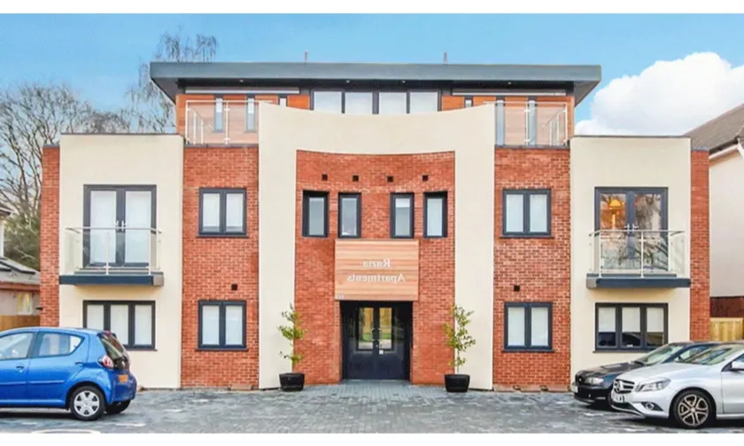 Modern Comfortable 2 & 3 Bed Apartments, Free Parking, Wifi, Headington, Close to Hospitals, Science Park & Brookes University - Image 1