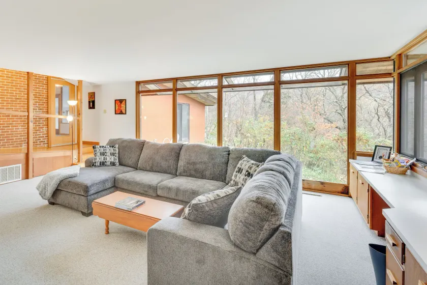 Historic Wisconsin Retreat on 26-acre Property! - Innenbereich