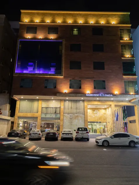 Carawan Hotel Jeddah - Image 1