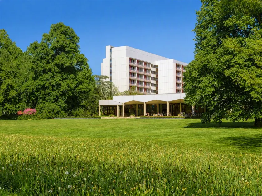 Seminaris Sunday Hotel Lüneburg - Image 1