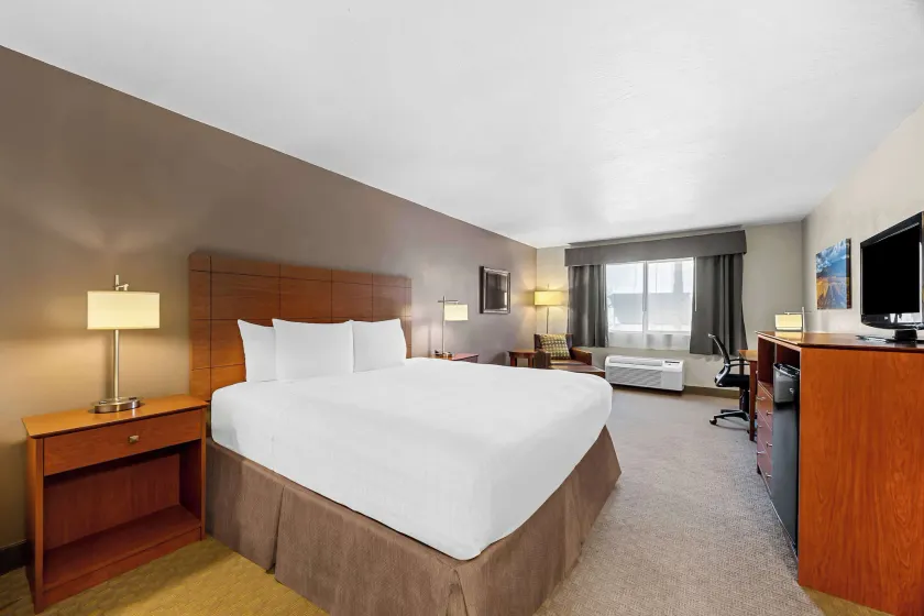 Best Western Inn At The Rogue - Image 1