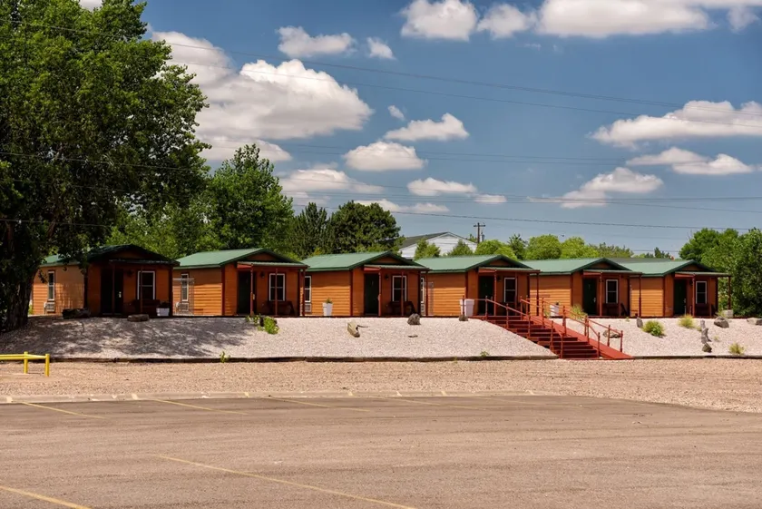 South Platte Cabins & Kennels - Image 1