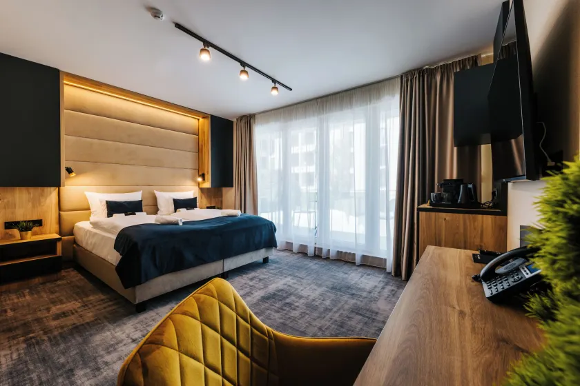 Hotel Auris - Image 1