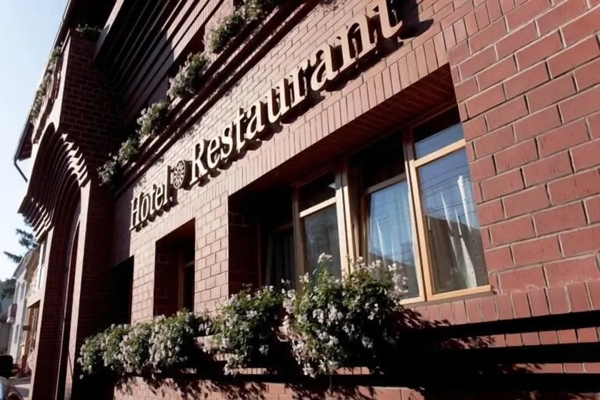 Hotel - Restaurant Gonduzo - Image 1