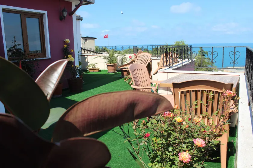 Nazar Hotel - Image 1
