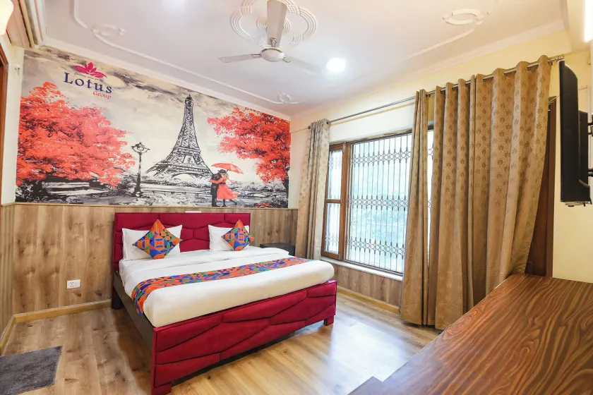 Fabhotel Tulip Residency - Image 1